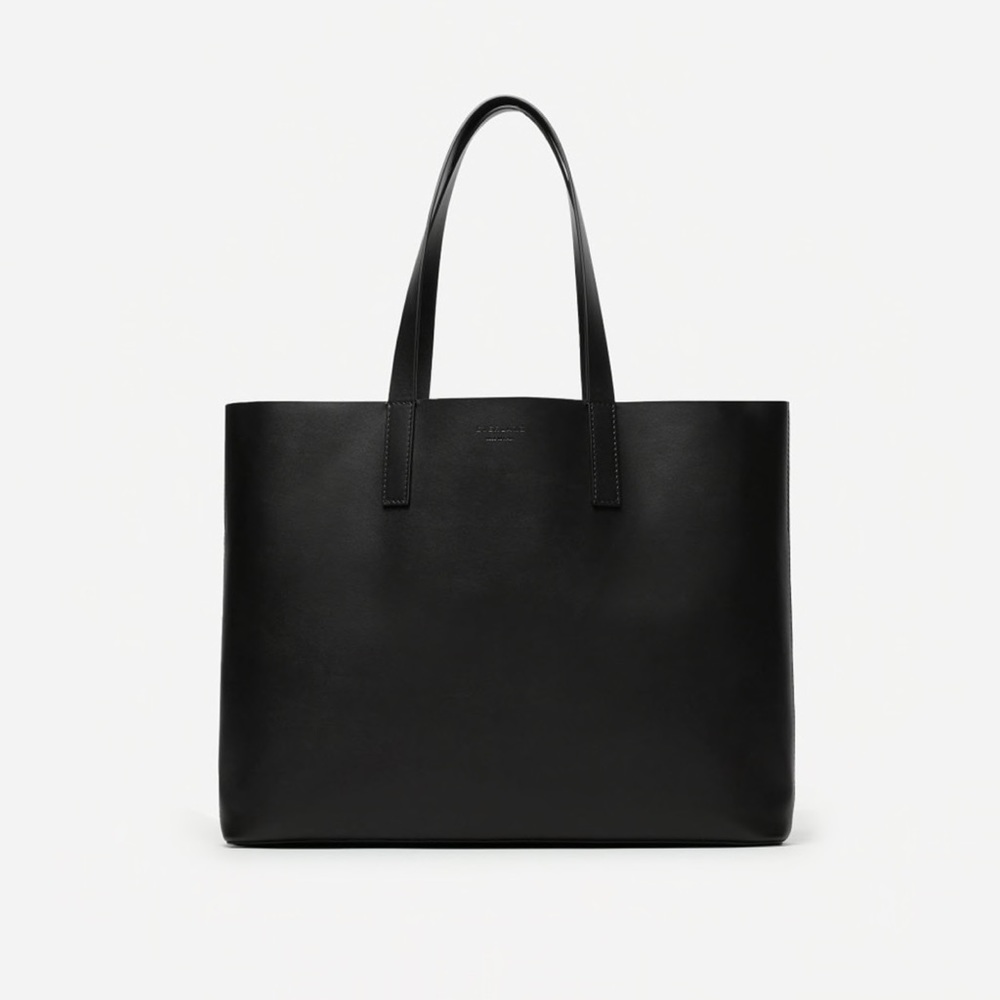 Everlane Day Tote (black leather)